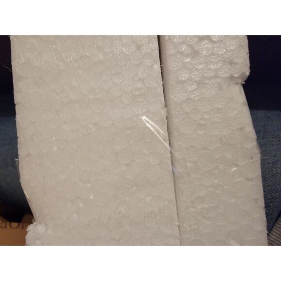 Snowman with Gift and Candy Cane Mini - Jim Shore #6009009, 3.5" NEW - Picture 4 of 5